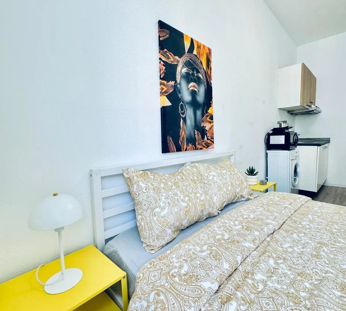 Cozy Studio Apt, 15-Min Drive To Schoenbrunn Vienna 0*,  Austria