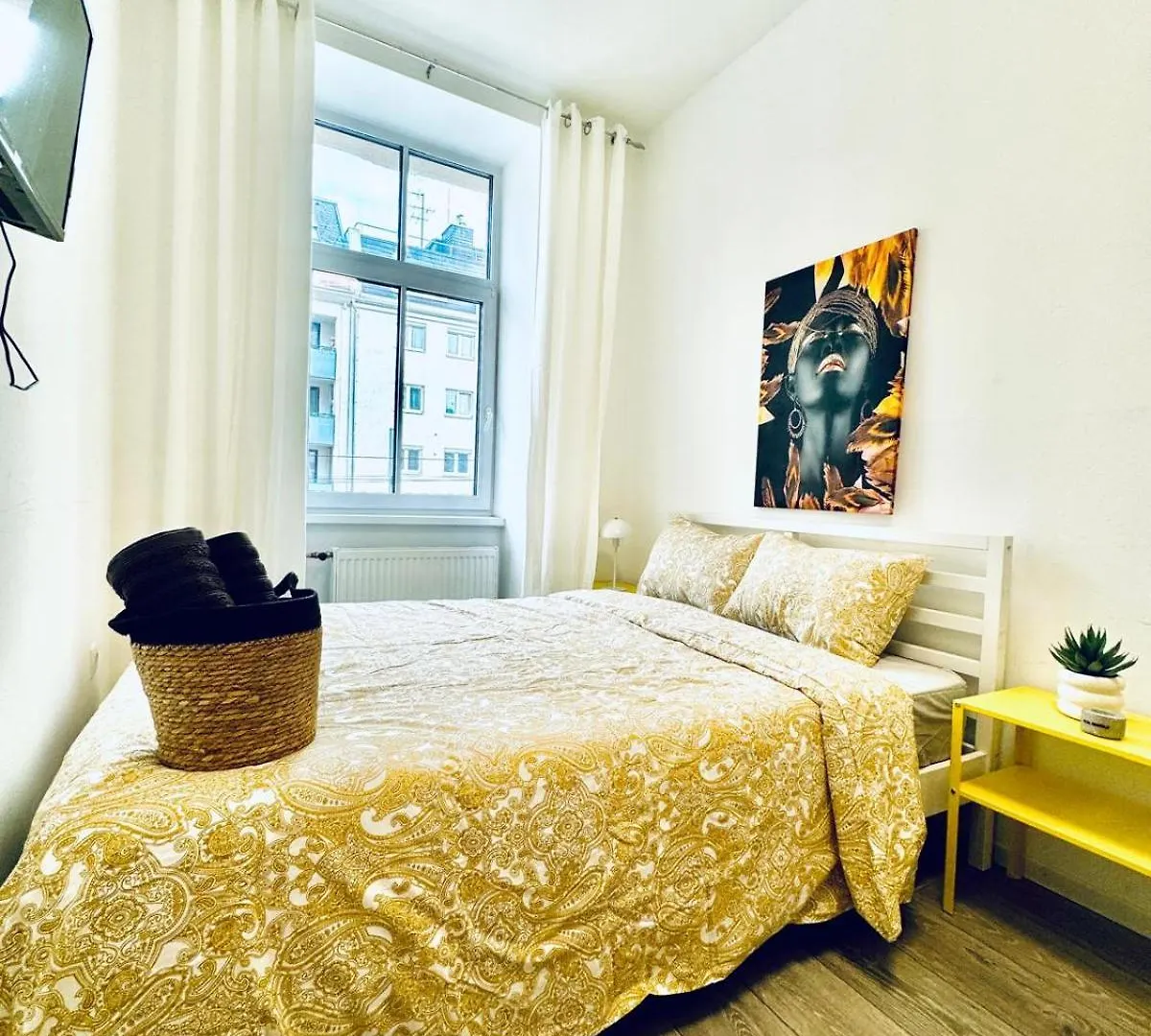 公寓 Cozy Studio Apt, 15-Min Drive To Schoenbrunn 维也纳 奥地利